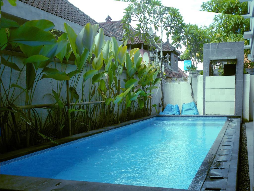 Reddoorz At Kerobokan Seminyak 2 エクステリア 写真