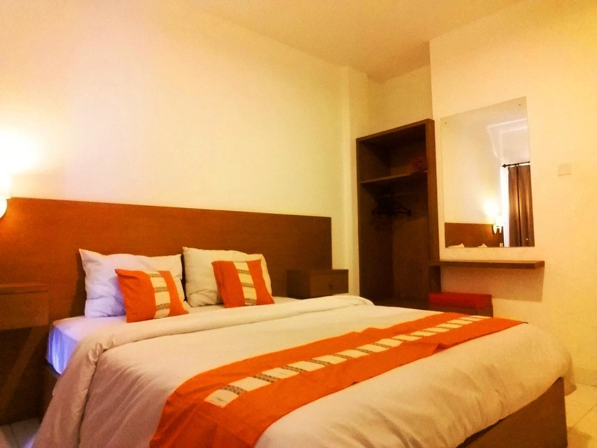 Reddoorz At Kerobokan Seminyak 2 エクステリア 写真
