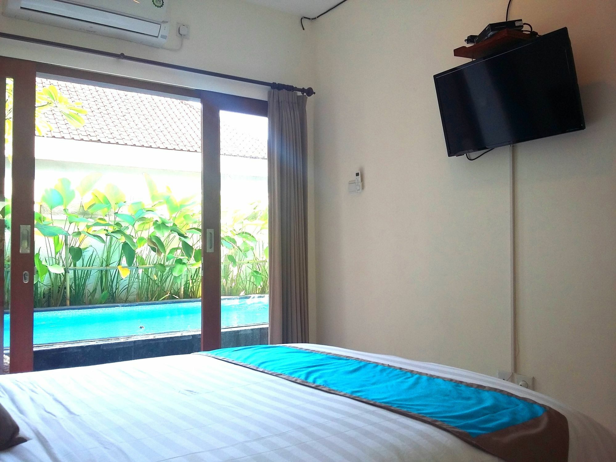 Reddoorz At Kerobokan Seminyak 2 エクステリア 写真