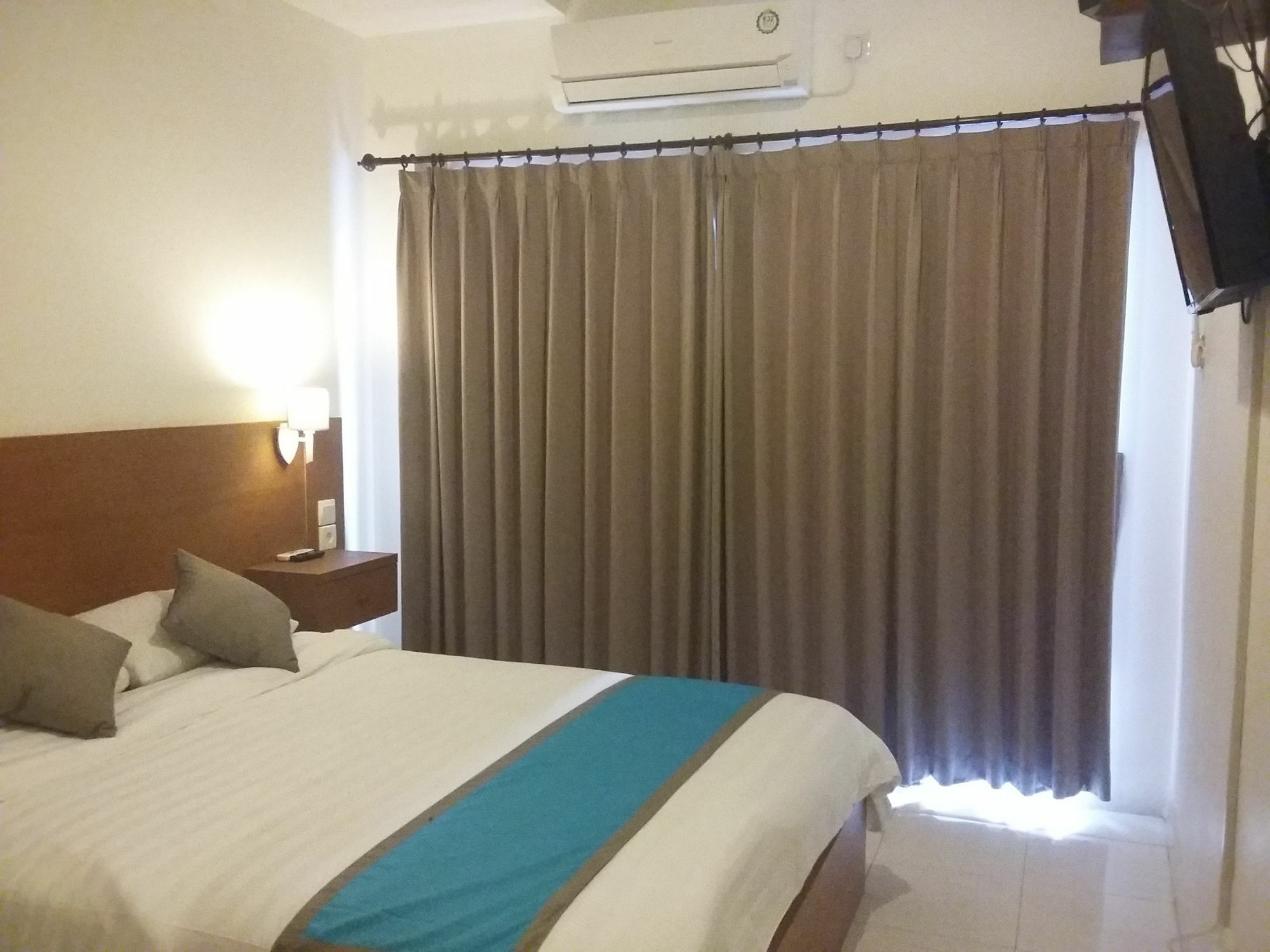 Reddoorz At Kerobokan Seminyak 2 エクステリア 写真